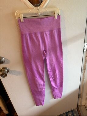 Victoria's Secret PINK Active Seamless High-Waist Contour Workout Leggings Lilac